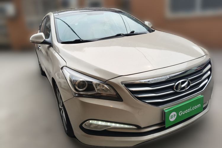 Used Hyundai Mistra 2016 1.8L Automatic Smart GLS Front Right 45 Deg