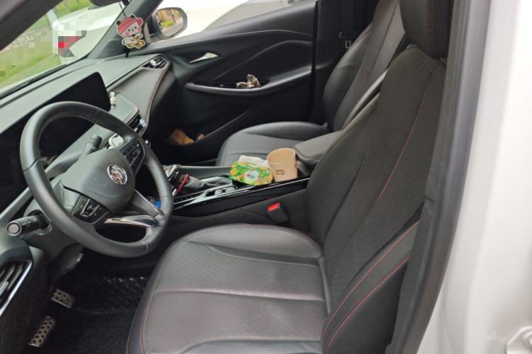 Used Buick Verano 2023 Pro GS Hunter Wind Edition Left Front Seat