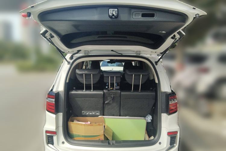 Used Honda Elysion 2019 2.0L Hybrid Luxury Edition
