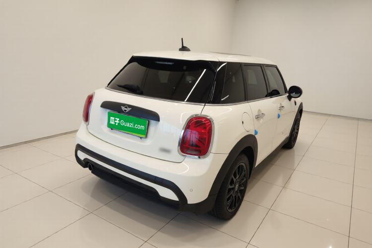 Used MINI 2022 1.5T ONE Five-Door PLUS Rear Right 45 Deg