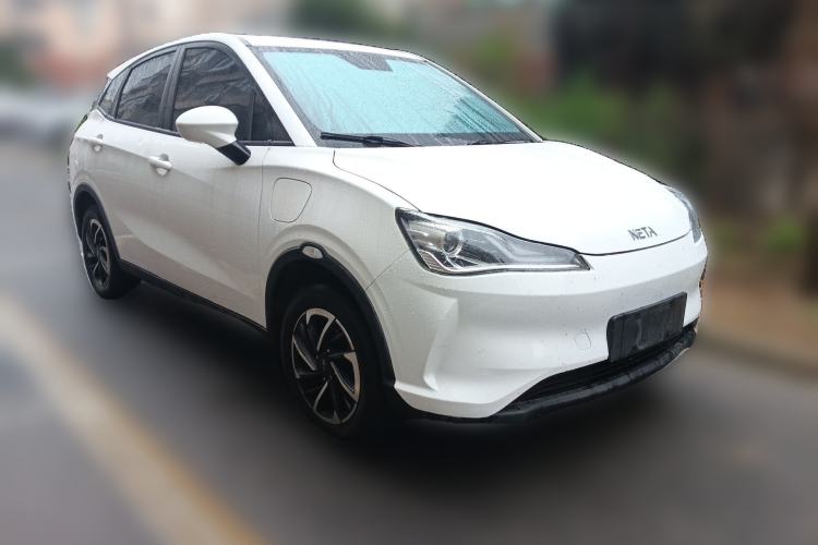 Used NETA V 2021 Long-Range Entertainment Edition Upgrade Model Front Right 45 Deg