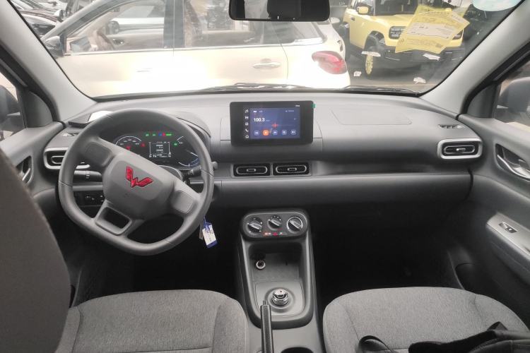 Used Wuling Hongguang New Energy 2025 Extended-Range Hybrid 50KM Comfort Version