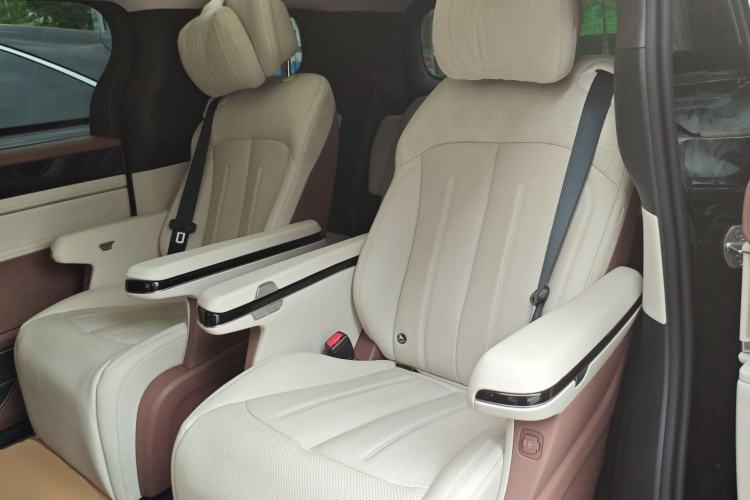 Used BYD Xia 2025 DM-i 1.5T 180km Excellence Model Left Rear Seat