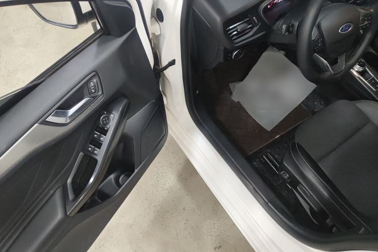 Used Ford Focus 2020 Hatchback EcoBoost 180 Automatic Trend Edition
