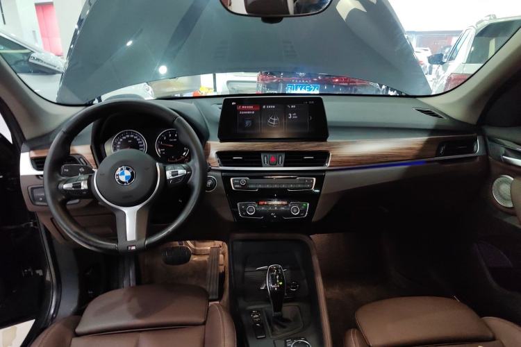 Used BMW X1 2022 sDrive25Li Leading Model
