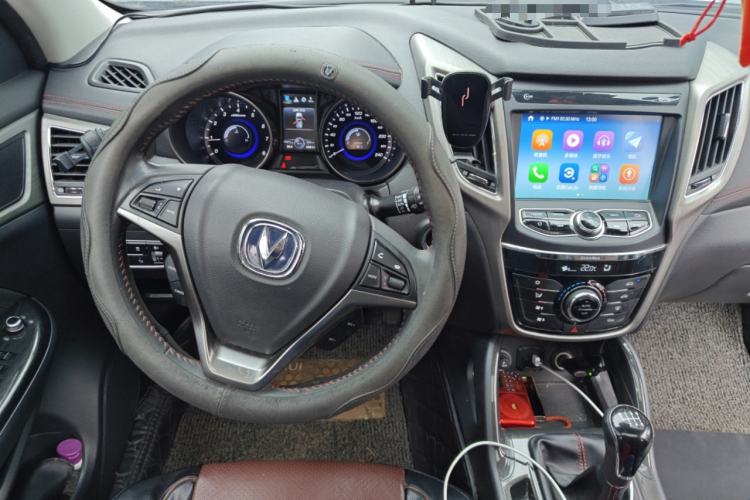 Used CHANGAN CS75 2017 Shangkui Edition 1.5T Manual Fengxiang Model
