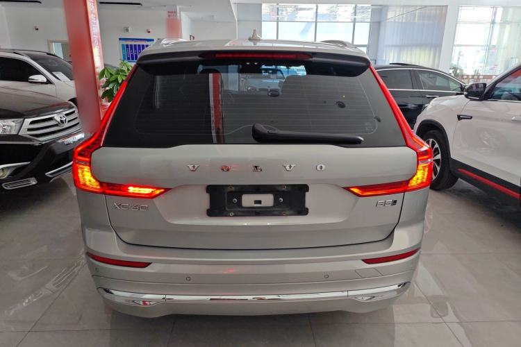 Used Volvo XC60 2022 B5 4x4 Zhiyi Luxury Edition