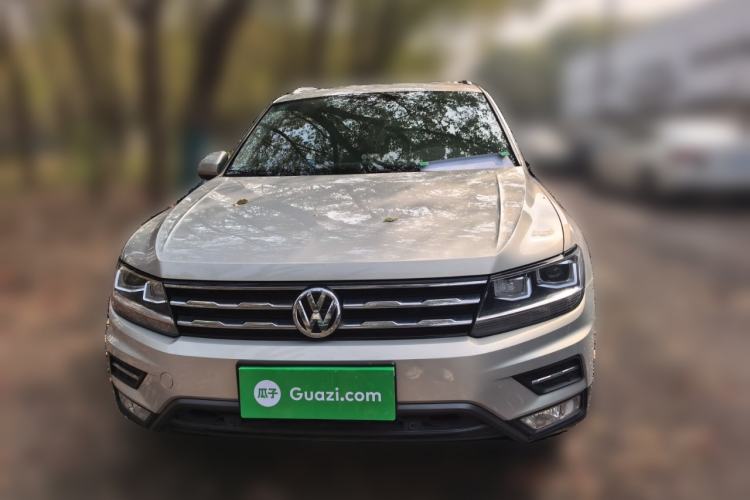 Used Volkswagen Tiguan L 2019 330TSI Automatic Two-Wheel Drive Smart Luxury Version China V Emission Standard