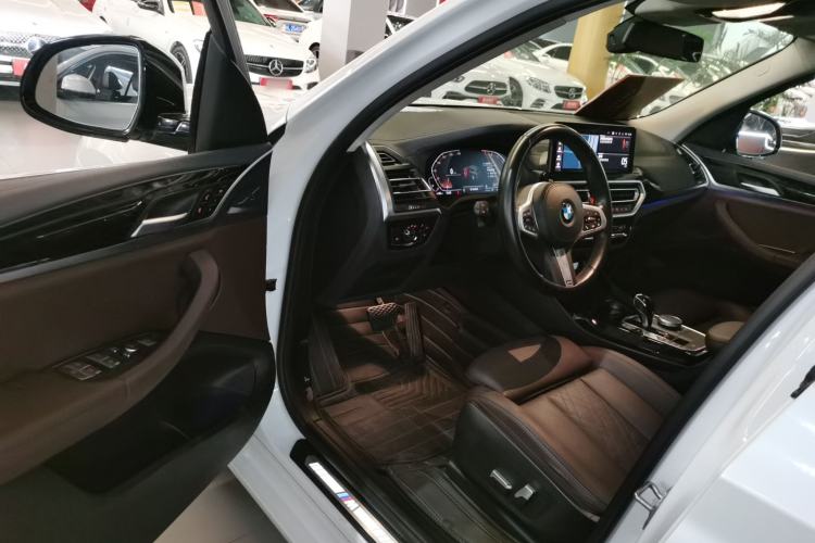 Used BMW X3 2022 xDrive25i M Sport Package Driver Seat