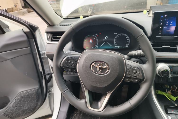 Used Toyota RAV4 2024 Dual-Motor 2.5L E-CVT Two-Wheel Drive Elite Plus Edition Steering Wheel