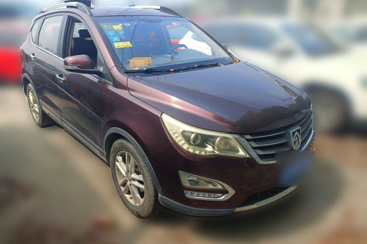 Used Baojun 560 2015 1.8L Manual Elite Edition Front Right 45 Deg