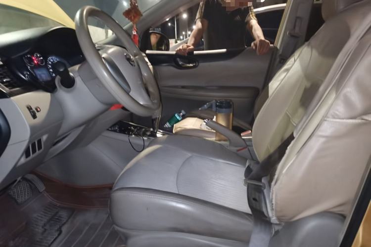 Used Nissan Tiida 2013 1.6L CVT Cool Cafe Edition