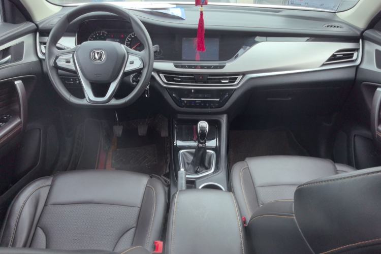 Used Changan CS35PLUS 2019 1.6L Manual E-Link Upgrade Edition
