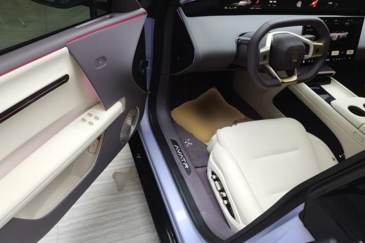 Used Avatr 06 2025 Max All-Electric Version