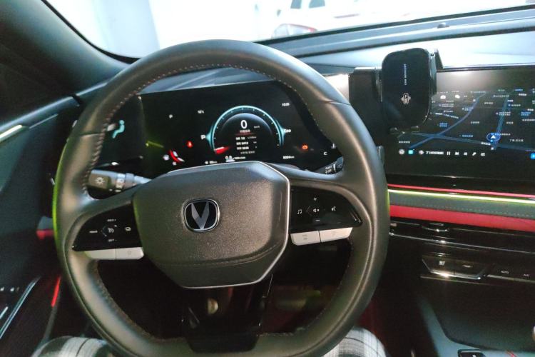 Used CHANGAN X5 PLUS 2024 1.5T DCT Pioneer Edition Center Console