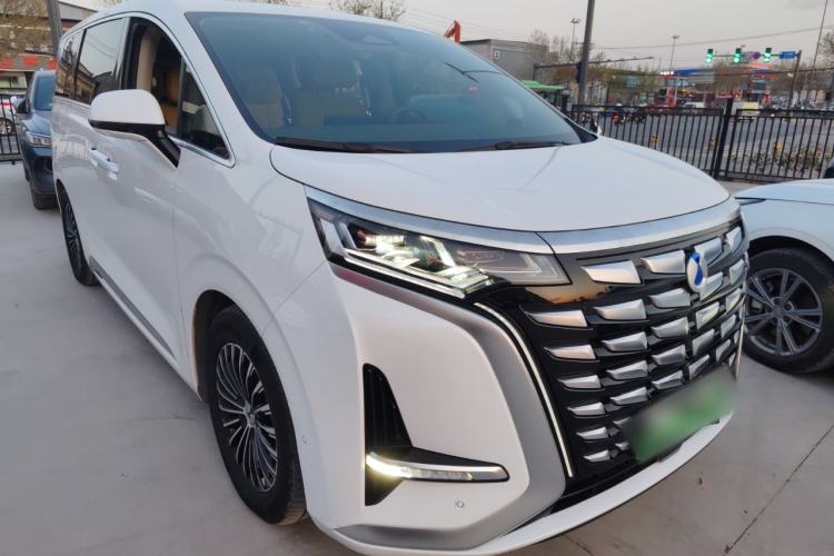 Used Denza D9 2022 DM-i 970 Four-Wheel Drive Flagship Model