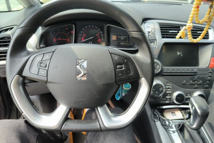 Used DS 5 2014 1.6T Luxury Edition THP160 Steering Wheel