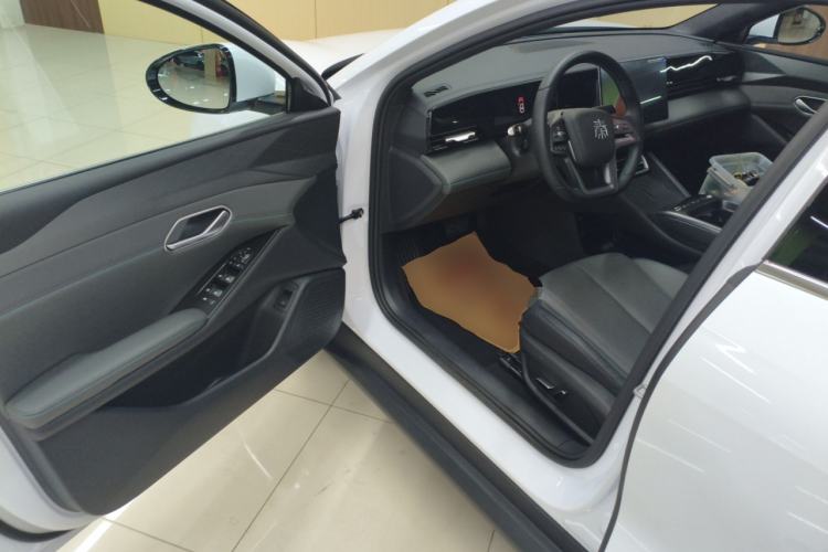 Used BYD Qin L 2025 EV 545KM Beyond Version