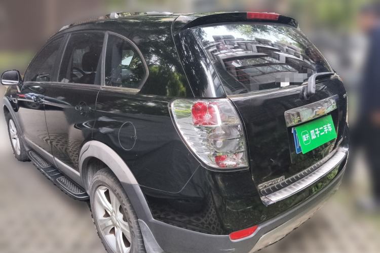 Used Chevrolet Captiva 2012 2.4L 4x4 Flagship Edition 7 Seats