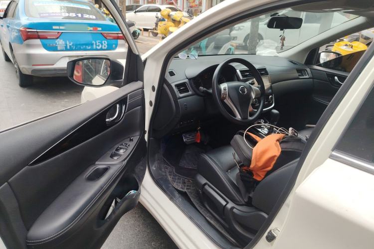 Used Nissan Tiida 2021 1.6L CVT Cool Edition