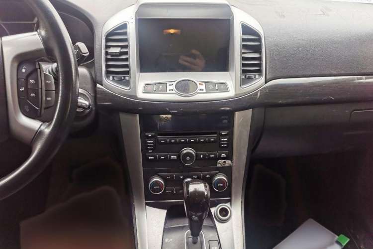 Used Chevrolet Captiva 2017 2.4L 4x4 Flagship Edition 7-Seater