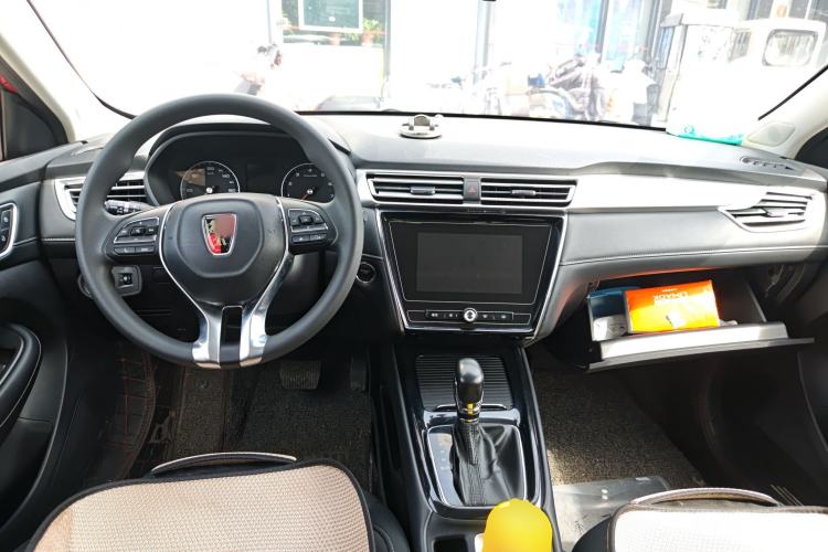 Used Roewe i5 2019 1.5L Automatic 4G Connected Langyue Edition