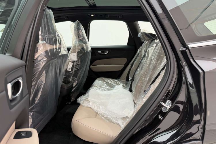 Used Volvo XC60 2026 B5 4x4 Smart Luxury Edition
