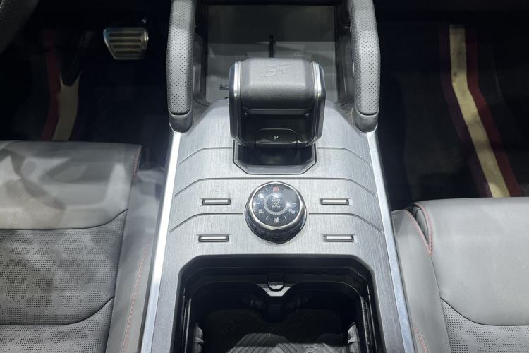 Used JETOUR Traveler 2023 2.0T All-Wheel Drive CrossPRO+ Interior 4