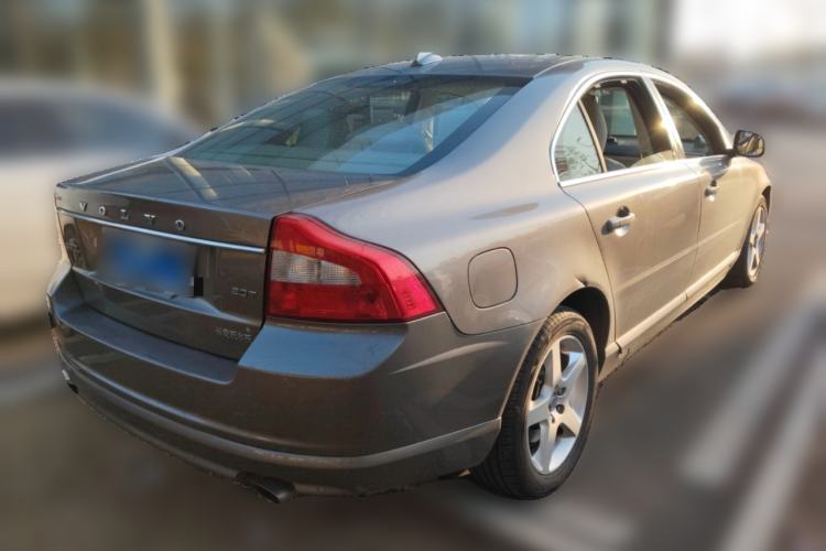 Used Volvo S80L 2011 2.0T ZhiShang Version
