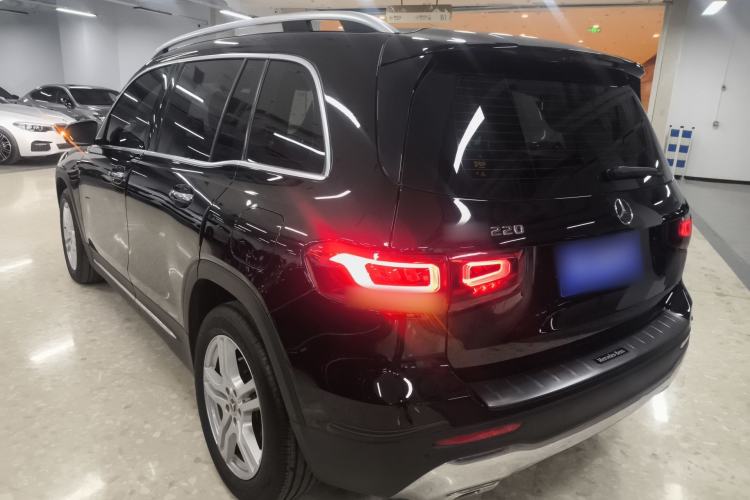 Used Mercedes-Benz GLB 2022 GLB 220 Dynamic Edition Rear Left 45 Deg