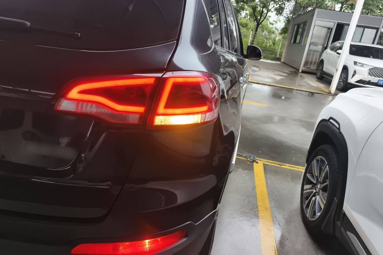 Used Zotye Domy X5 2015 1.5T Manual Luxury Version China IV Standard
