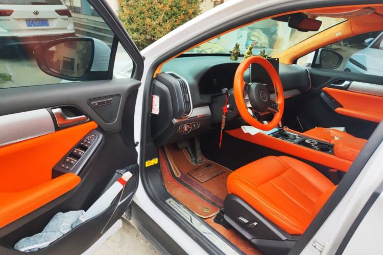 Used BYD Tang 2019 2.0T Automatic SmartConnect Luxury 7-Seater China VI Standard Driver Seat