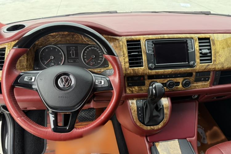 Used Volkswagen Caravelle 2017 2.0 TSI 4x4 Comfort Edition 7-Seater
