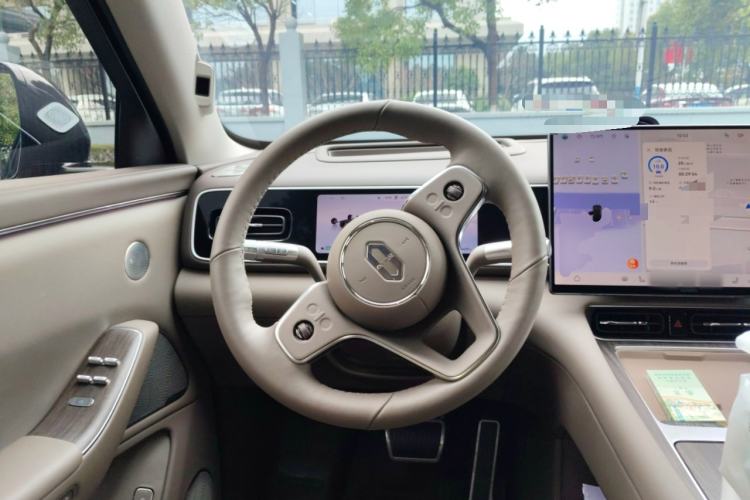 Used Hima AITO M7 2026 Model Range-Extending Ultra All-Wheel Drive 6-Seater Version
