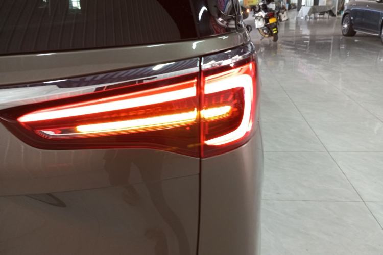 Used Buick GL8 2020 ES Land Cruiser 653T Luxury Edition
