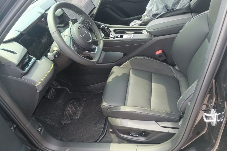 Used Lynk & Co 03 2026 Model 1.5TD DCT Halo Left Front Seat