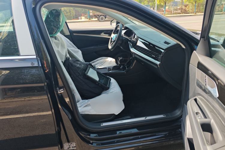 Used Volkswagen Passat New Energy 2025 430 PHEV Hybrid Business Edition Right Front Seat