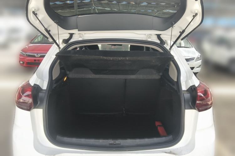 Used Citroen C3-XR 2015 1.6L Automatic Fashion Model Trunk