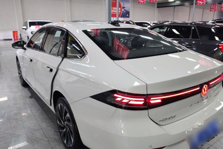 Used Volkswagen Sagitar 2026 Model L 300TSI DSG Luxury Version