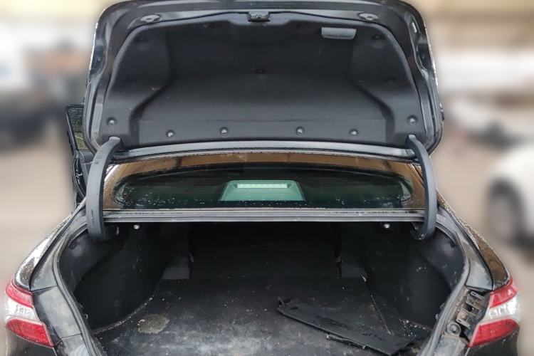 Used Toyota Camry 2018 2.0G Luxury Edition Trunk