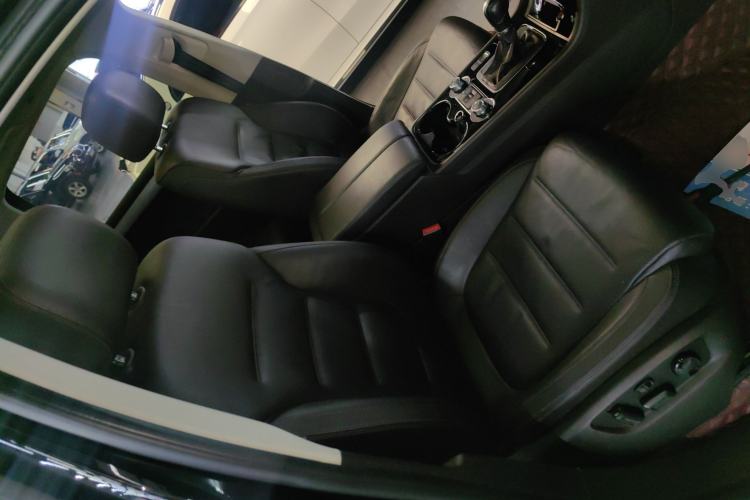 Used Volkswagen Touareg 2018 3.0 TSI Glory Collection Edition