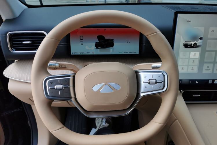 Used Chery T11 2026 Model 220 All-Wheel Drive Dual IMAX Theater Edition