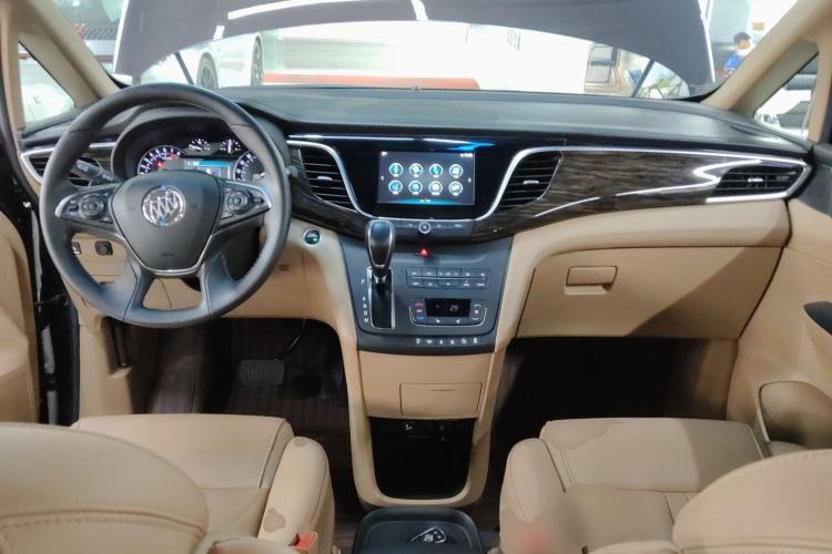 Used Buick GL8 2018 ES 28T Premium Model China VI Standard Center Console