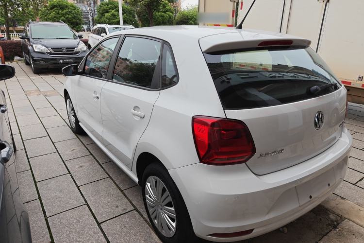Used Volkswagen Polo 2016 1.6L Automatic Comfort Model Exterior 2