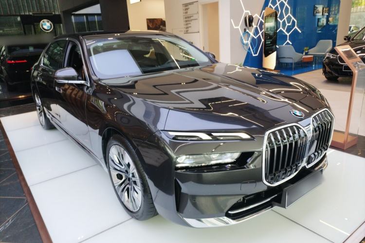 Used BMW i7 2023 eDrive50L Premium Luxury Package
