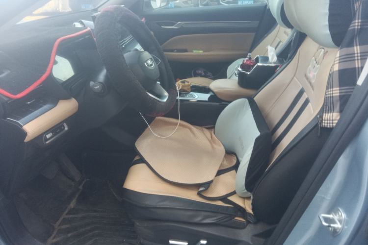 Used Geely Auto Emgrand L HiP 2024 Champion Edition 1.5TD-DHT Pro 100KM Excellence Model
