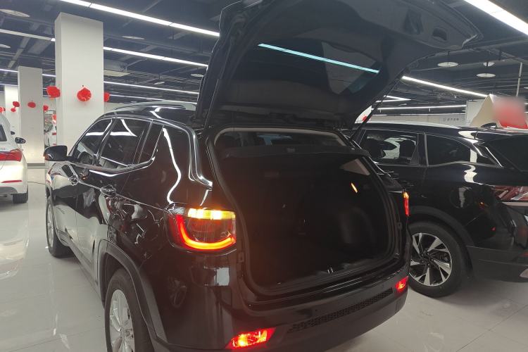 Used Jeep Compass 2021 220T Automatic Leading Edition