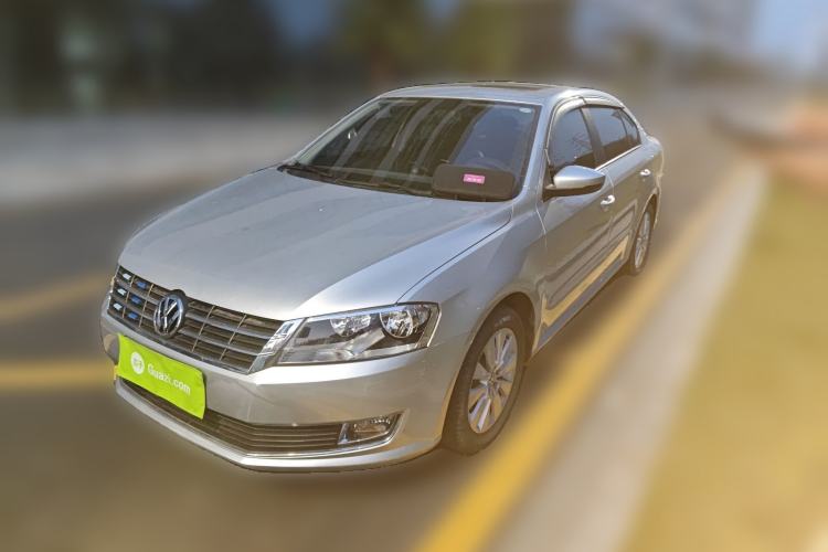 Used Volkswagen Lavida 2013 Restyled Classic 1.6L Manual Comfort Edition