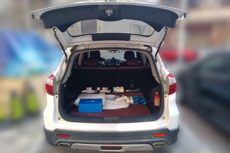 Used Venucia T70X 2015 2.0L CVT SmartFun Sport Edition
