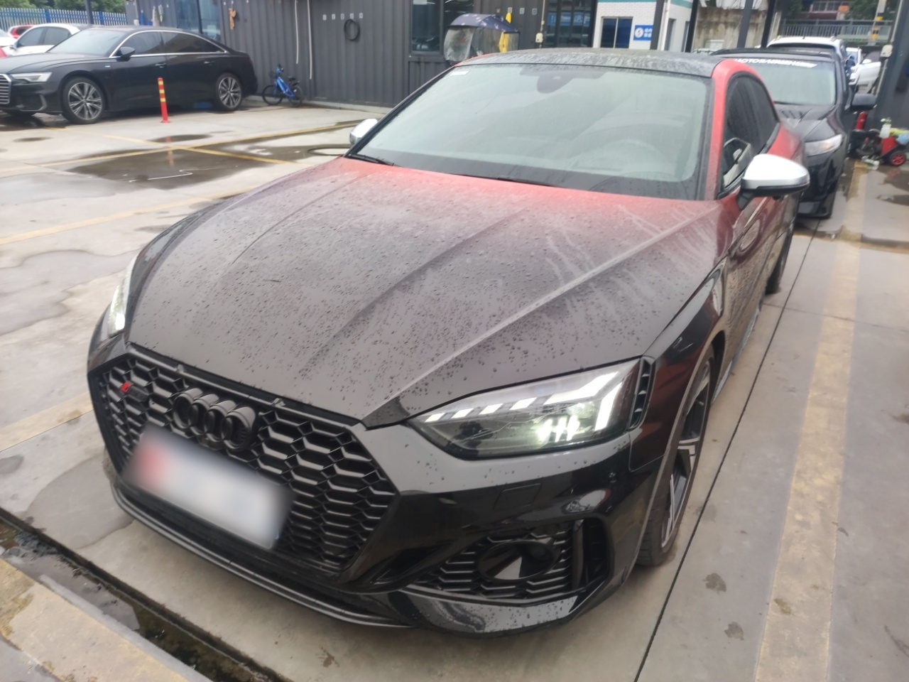 Под передней частью автомобиля